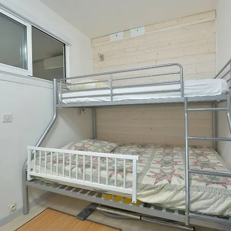 Appartement Aubanel, T2 Proche Centre Et Plage, 5 Couchages, Climatise. *