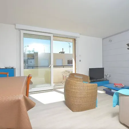 Aubanel, T2 Proche Centre Et Plage, 5 Couchages, Climatise. Appartement *